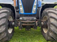 Schlepper / Traktor New Holland TG 255