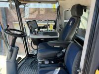 Mähdrescher New Holland CR 8.80