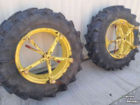 Räder, Reifen, Felgen & Distanzringe Kleber 14.9R30  380/85R30