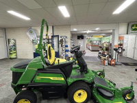 Aufsitzrasenmäher John Deere 1550