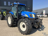 Schlepper / Traktor New Holland TS135A
