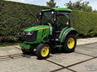 Gartentraktoren John Deere 3046R Compact Tarctor