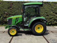 Gartentraktoren John Deere 3046R Compact Tarctor