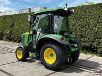 Gartentraktoren John Deere 3046R Compact Tarctor