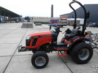 Gartentraktoren TAFE 6028M Compact Tractor Demo