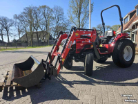 Gartentraktoren Mitsubishi MT36 4WD HST minitrekker met voorlader. Slechts 82 uur!
