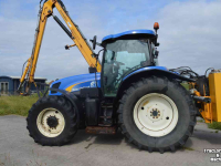 Schlepper / Traktor New Holland tsa 125 + Herder MBK 512LS