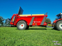 Stalldungstreuer  Optium CE 165 T meststrooier