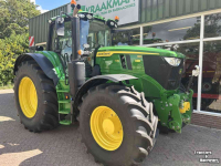 Schlepper / Traktor John Deere 6M 220