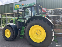 Schlepper / Traktor John Deere 6M 220