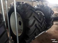 Räder, Reifen, Felgen & Distanzringe BKT 580/70r38 en 480/70r38