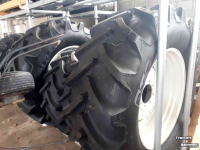 Räder, Reifen, Felgen & Distanzringe BKT 580/70r38 en 480/70r38