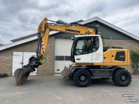 Mobilbagger Liebherr A916 met draaikantelstuk