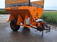 Stalldungstreuer  Mammouth turf / compoststrooier