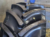 Räder, Reifen, Felgen & Distanzringe Mitas 600/65 R38 & 540/65 R24