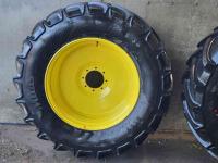 Räder, Reifen, Felgen & Distanzringe Mitas 600/65 R38 & 540/65 R24