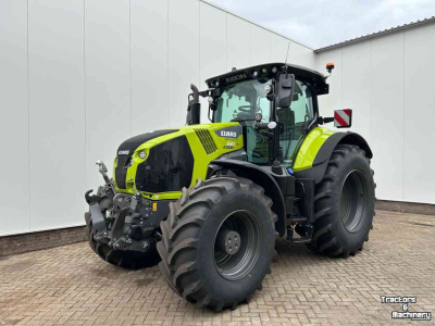 Schlepper / Traktor Claas Axion 830 Night Edition