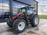 Schlepper / Traktor Valtra G135 CVT vario