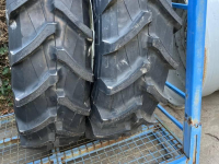 Räder, Reifen, Felgen & Distanzringe Trelleborg 420/85R38 en 340/85R28