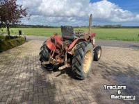 Schlepper / Traktoren International 633 smalspoor