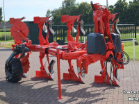 Pflüge Kuhn VARIMASTER L ON LAND