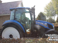 Schlepper / Traktor New Holland T4.85 T4