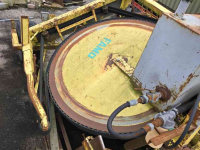 Ballenstechmaschine Famo Klemband rooier