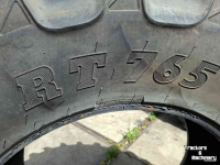 Räder, Reifen, Felgen & Distanzringe BKT 480/70R34
