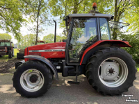 Schlepper / Traktor Massey Ferguson 4225