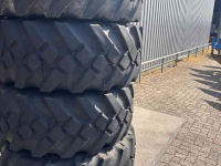 Räder, Reifen, Felgen & Distanzringe BKT 445/65R22.5 Multimax 4 stuks