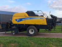 Pressen New Holland Bb9060