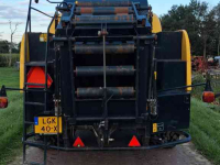 Pressen New Holland Bb9060