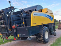 Pressen New Holland Bb9060