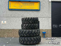 Räder, Reifen, Felgen & Distanzringe Firestone Set Banden 480/70R30 en 520/85R42  NewH T7.xxx/Case-IH Puma