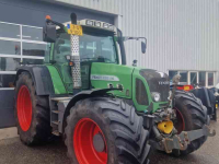 Schlepper / Traktor Fendt 820 Vario