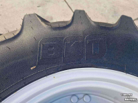 Räder, Reifen, Felgen & Distanzringe BKT 460/85R38 en 380/85R28 BKT Agrimax