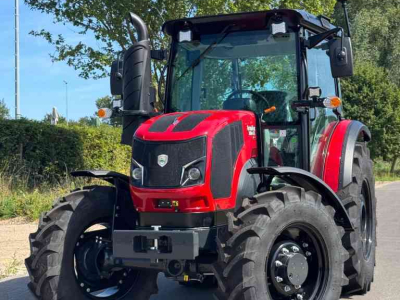 Schlepper / Traktor  ArmaTrac 1054e+
