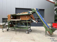 Sortiermaschine Schouten AS 80 met afvoerbanden 80x100 xeven