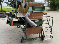 Sortiermaschine Schouten AS 80 met afvoerbanden 80x100 xeven