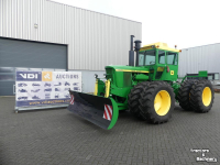Schlepper / Traktor John Deere 7520