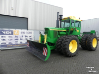 Schlepper / Traktor John Deere 7520