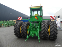 Schlepper / Traktor John Deere 7520