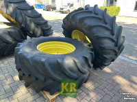Räder, Reifen, Felgen & Distanzringe Vredestein 600/70R28 Traxion