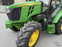 Schlepper / Traktor John Deere 5058E