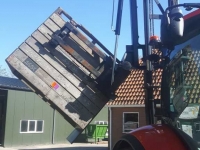 Sonstige Transport- und Industriemaschinen und Zubehör  kistenkantelaar met hefmast