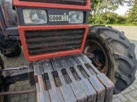 Schlepper / Traktor Case-IH 833