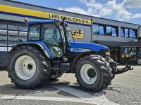 Schlepper / Traktor New Holland TM155 Power command