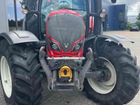 Schlepper / Traktor Valtra N134