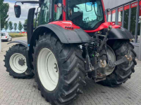 Schlepper / Traktor Valtra N134