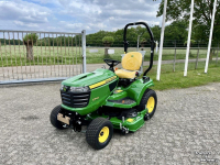 Aufsitzrasenmäher John Deere X940